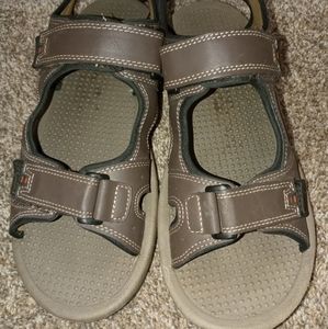 Khombu Brown Sandals Size 10m